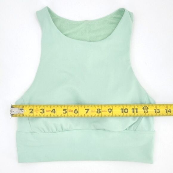 All In Motion Cropped Workout Tank  Womens Small Green Sports Bra Back Cut Out - Picture 5 of 8
